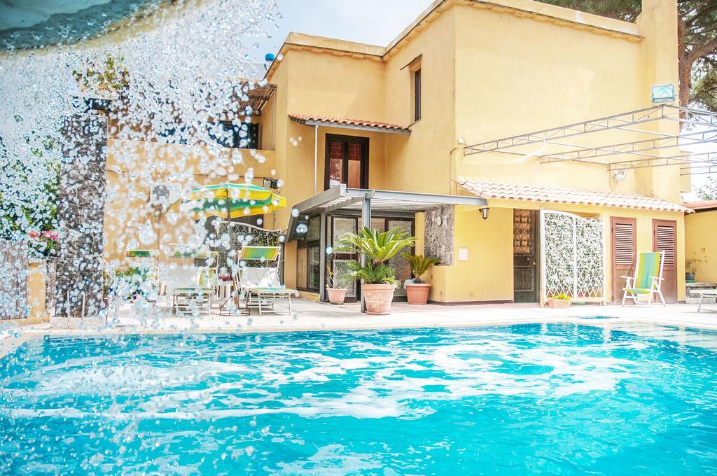Hotel Annabelle ايسكيا المظهر الخارجي الصورة