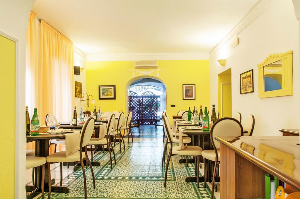 Hotel Annabelle ايسكيا المظهر الخارجي الصورة