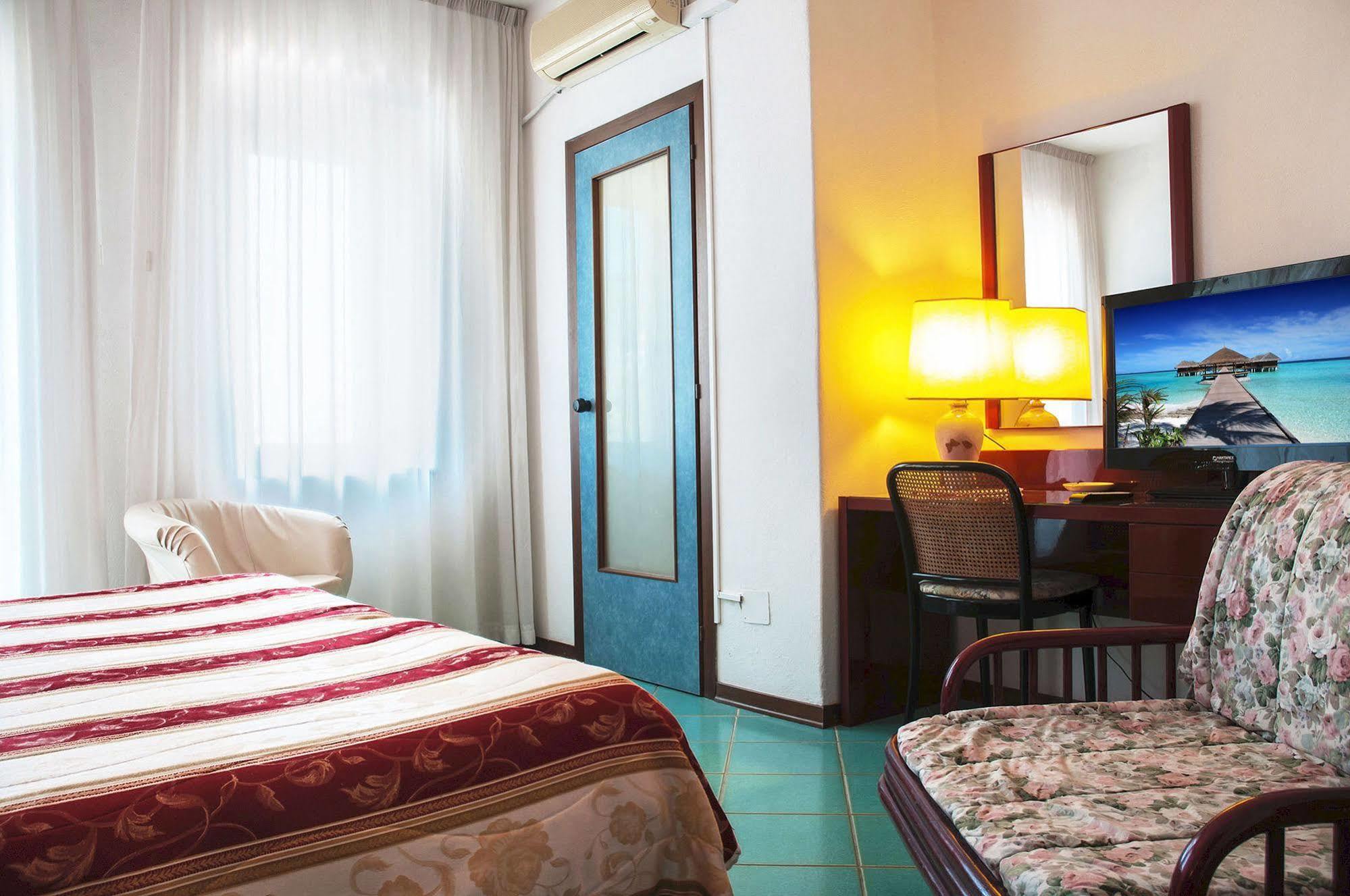 Hotel Annabelle ايسكيا المظهر الخارجي الصورة